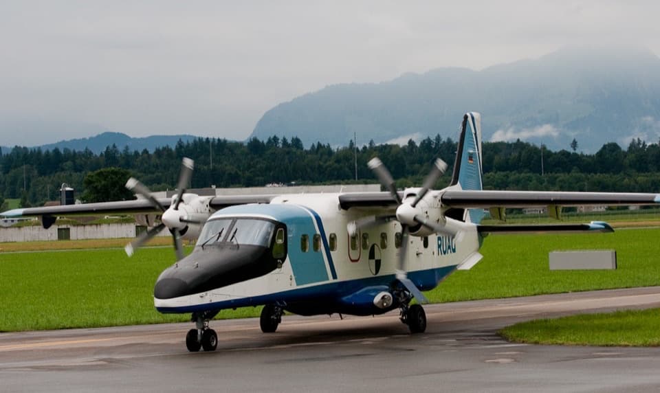 Dornier Do 228-100 (Carenado)