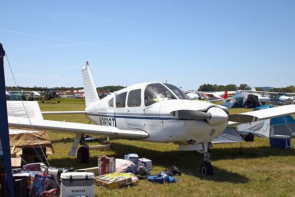 Piper PA-28R-201 Arrow III (Just Flight)